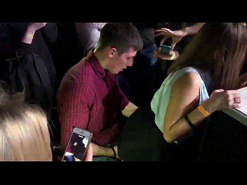 ❤️ ایک روسی نائٹ کلب میں حقیقی جنسی. مقعد اور اندام نہانی میں 18 سالہ روسی لڑکی نائٹ کلب میں چدائی ️❌  ہم پر  ❌❤